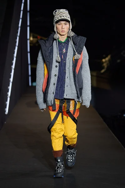 Look 26